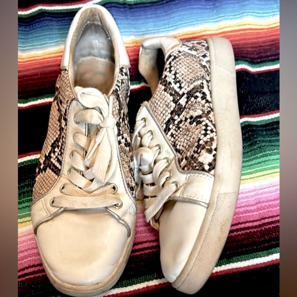 Cream/snake skin sneakers